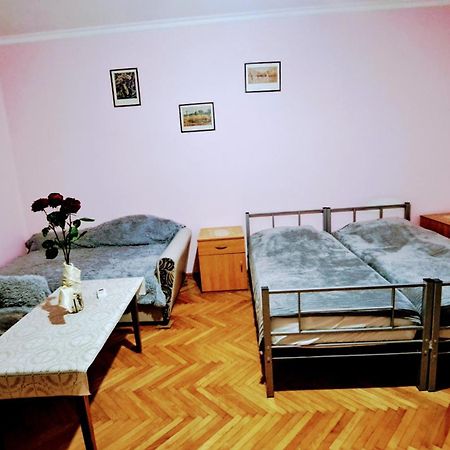 Apartment With A Nice Terrace In Old City Center Tbilisi Exterior foto