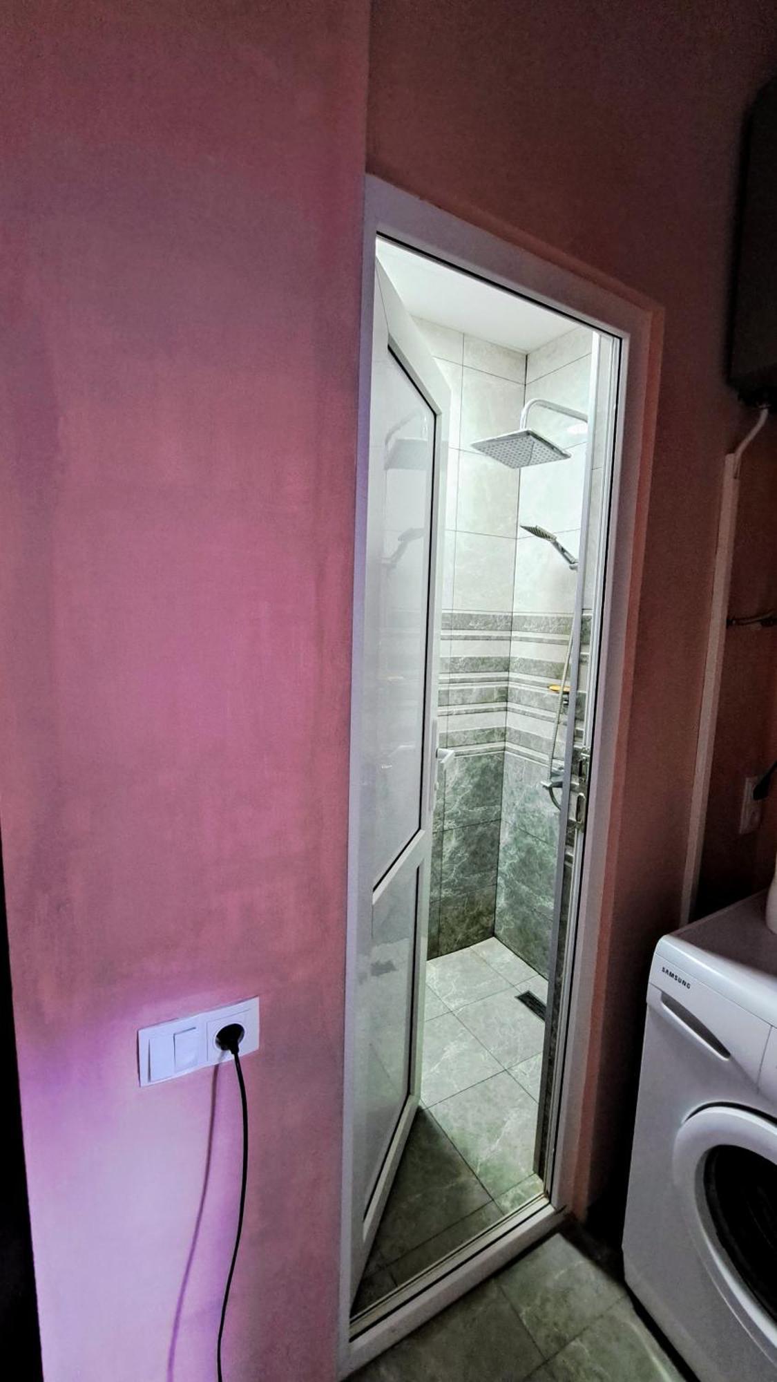 Apartment With A Nice Terrace In Old City Center Tbilisi Exterior foto